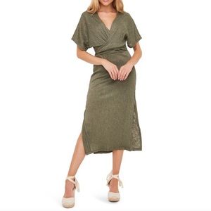 ALL IN FAVOR Phoebe V-neck midi dress